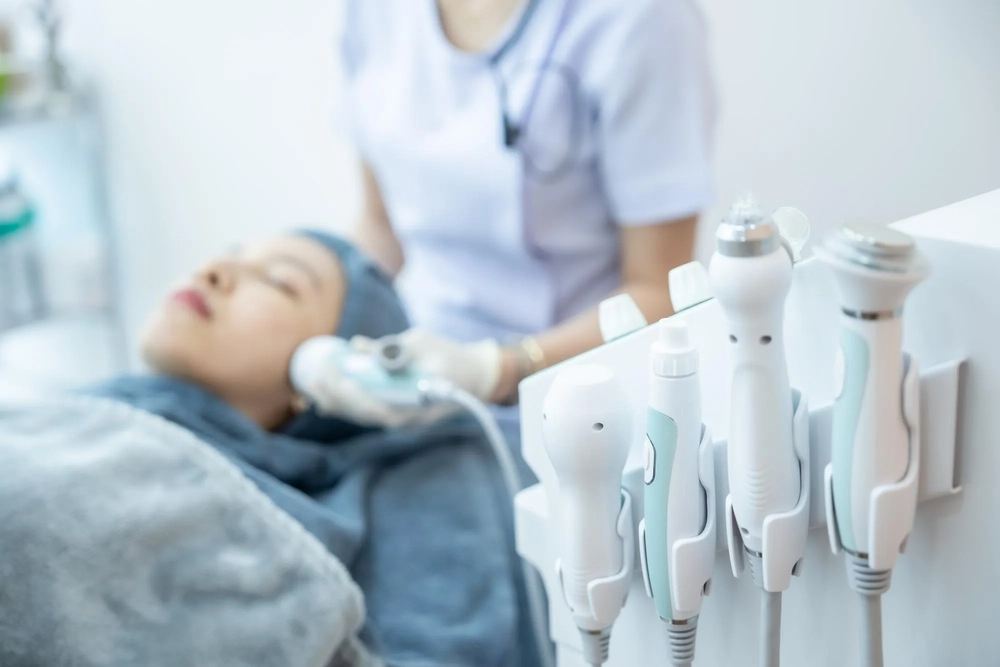 【2026醫美攻略】超聲刀VS童顏針：香港人最愛V臉緊緻術大公開